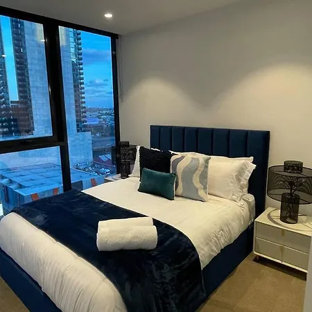 Modern 3 Bedroom Apartment In Southbank Melbourne Exterior photo